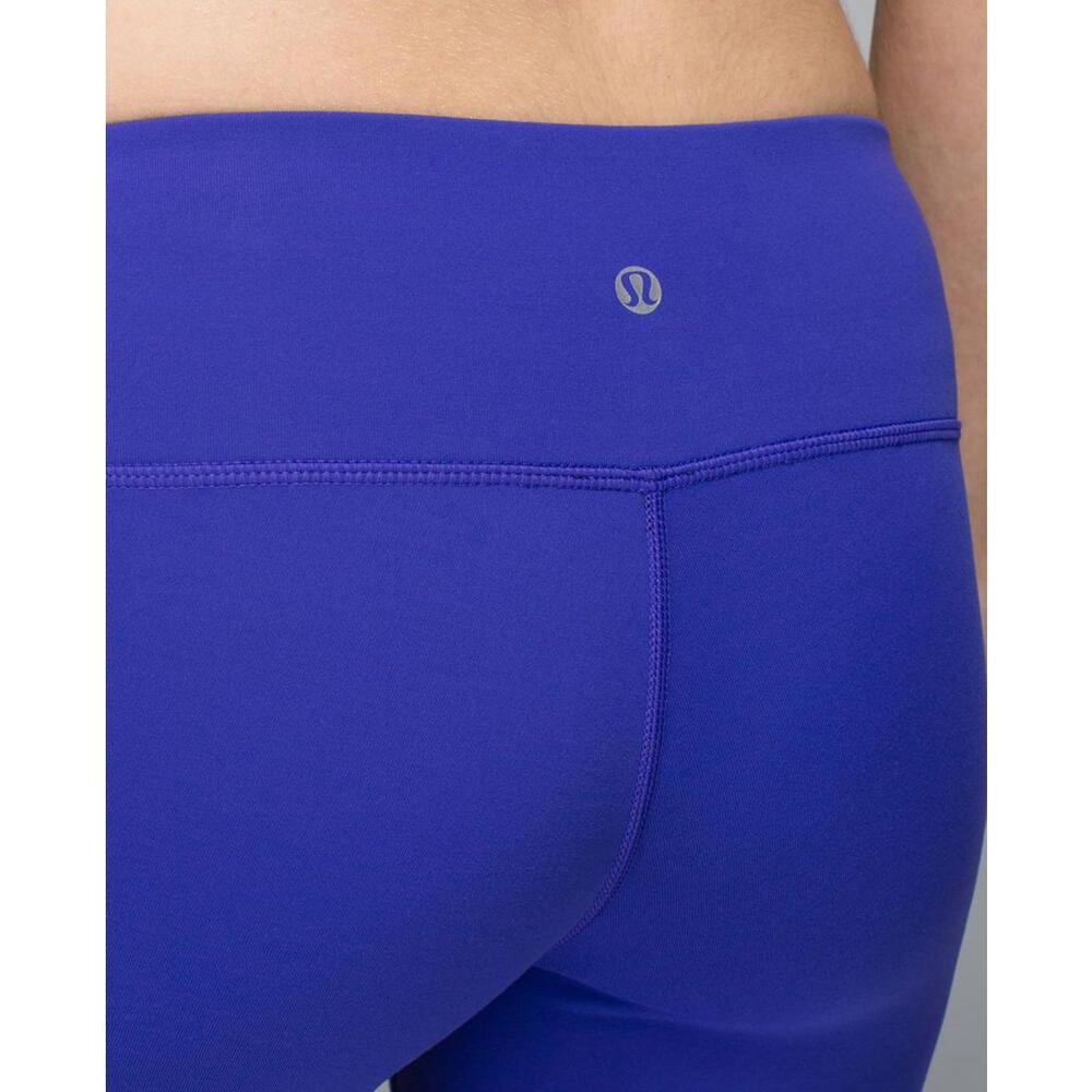 Lululemon Wunder Under Crop (Reversible) Bruised Berry / Black Size 4 - Picture 11 of 13